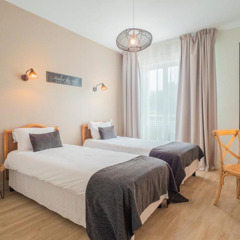 Hotel La Licorne - Chambre Lits Jumeaux - 1