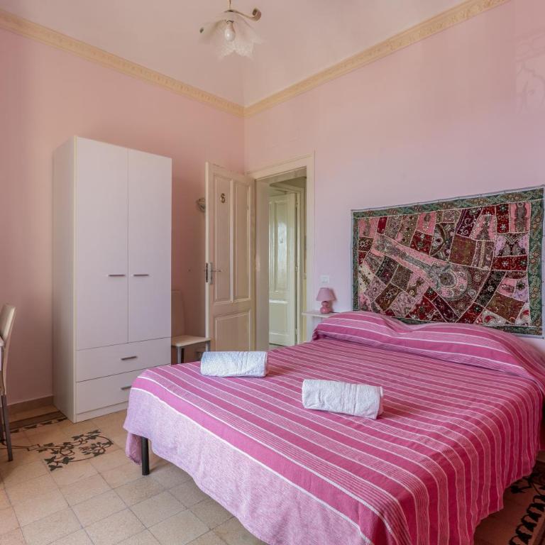 The Twins Rooms in Trapani 2 - Camera Matrimoniale con Balcone e Vista Mare - 7