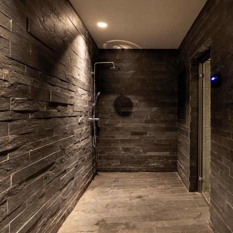 Luxury Mountain Stay l Entrada y Salida A Las Pistas De Esquí l GYM - SAUNA - POOL l by BonesVacances - Apartamento de 3 dormitorios - 36