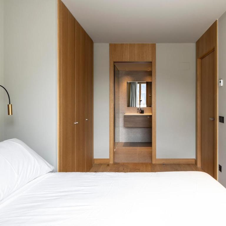 Luxury Mountain Stay l Entrada y Salida A Las Pistas De Esquí l GYM - SAUNA - POOL l by BonesVacances - Apartamento de 3 dormitorios - 25