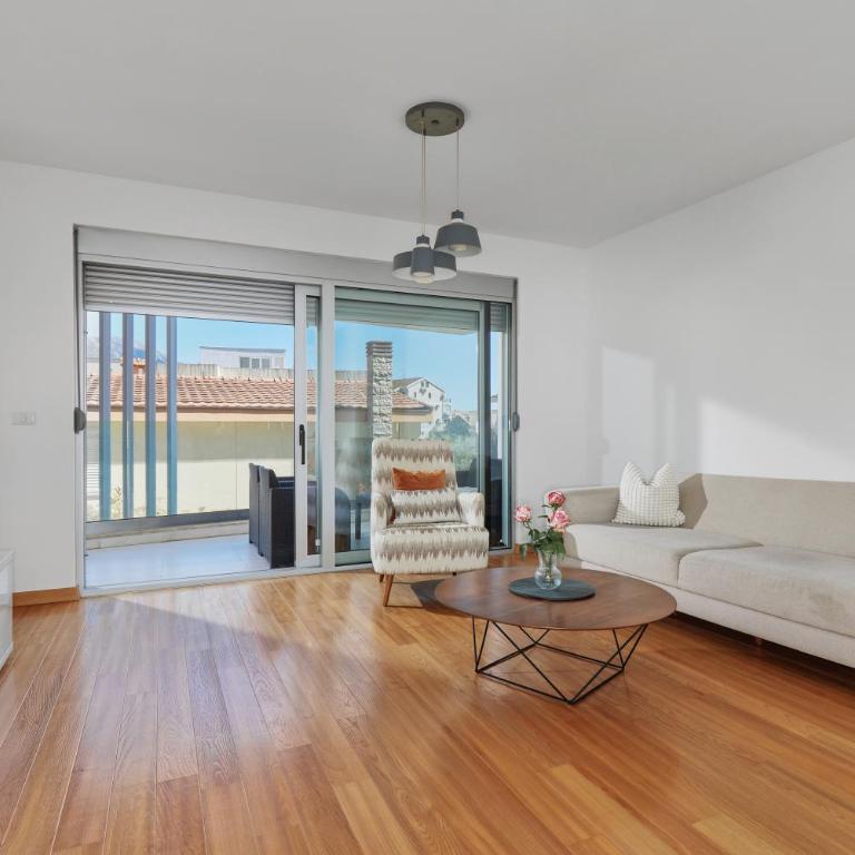 Casa Nest Tivat - Superior Apartman sa 1 Spavaćom Sobom i Balkonom - 1