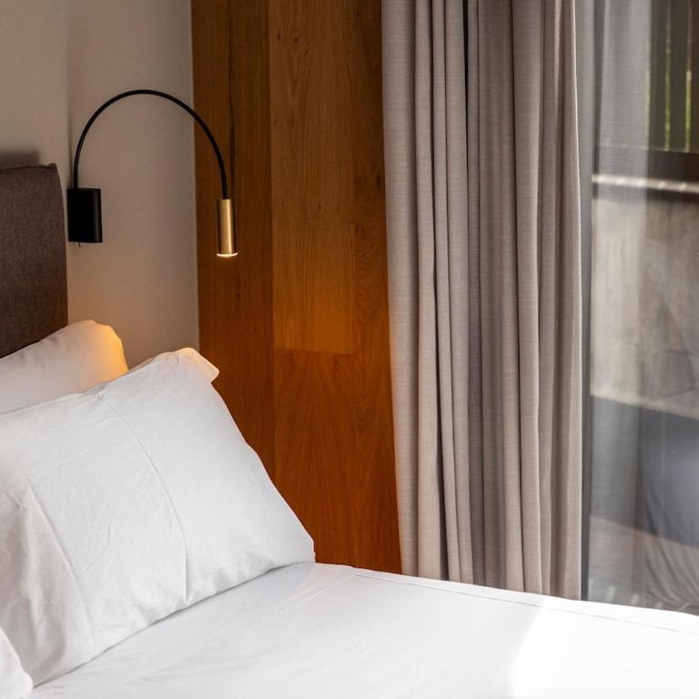 Luxury Mountain Stay l 1 Minute To Slopes l 6pax l GYM - SAUNA - POOL l by BonesVacances - Appartement 2 Chambres - 24
