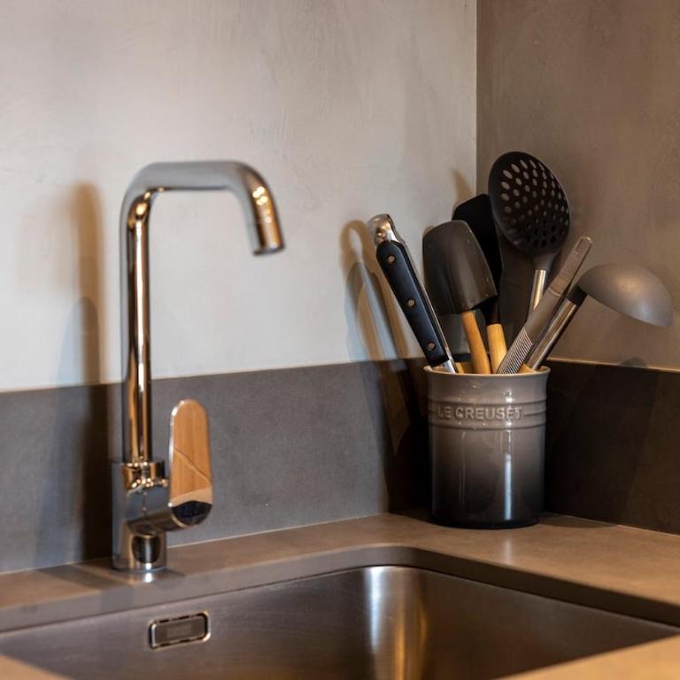 Luxury Mountain Stay l 1 Minute To Slopes l 6pax l GYM - SAUNA - POOL l by BonesVacances - Appartement 2 Chambres - 14