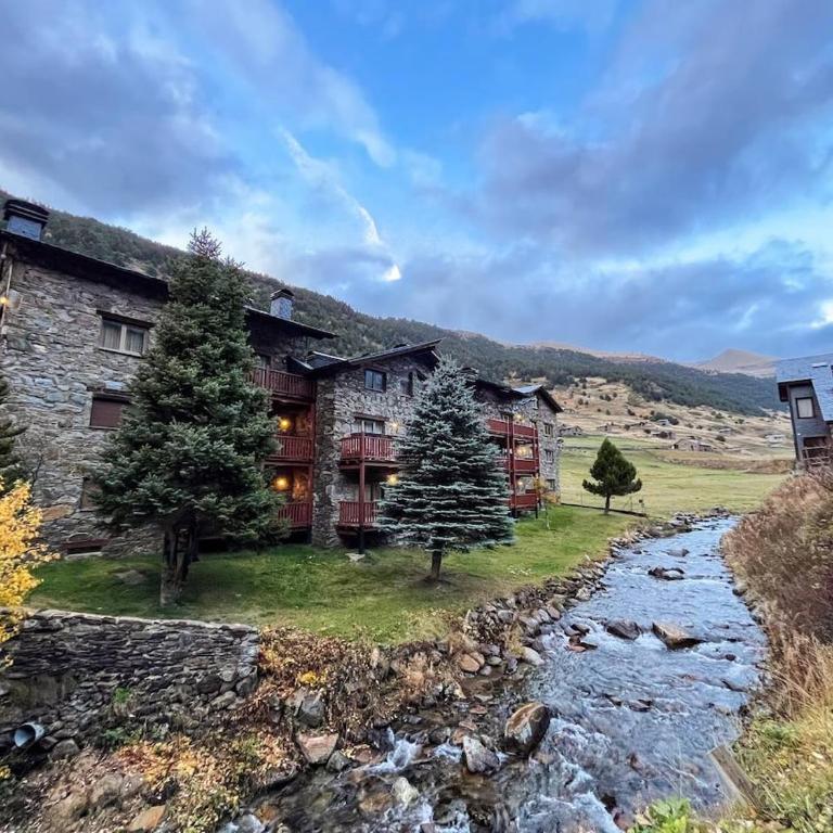 Rustic Retreat in Incles Valley Free Parking Mountain Views l by BonesVacances - Apartamento de 2 dormitorios - 16