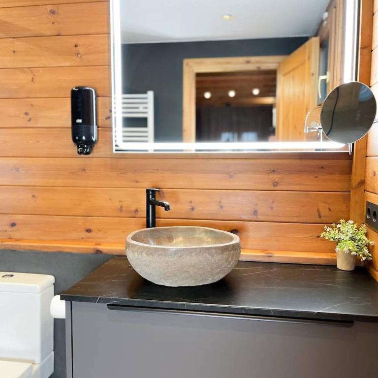 Rustic Retreat in Incles Valley Free Parking Mountain Views l by BonesVacances - Apartamento de 2 dormitorios - 42