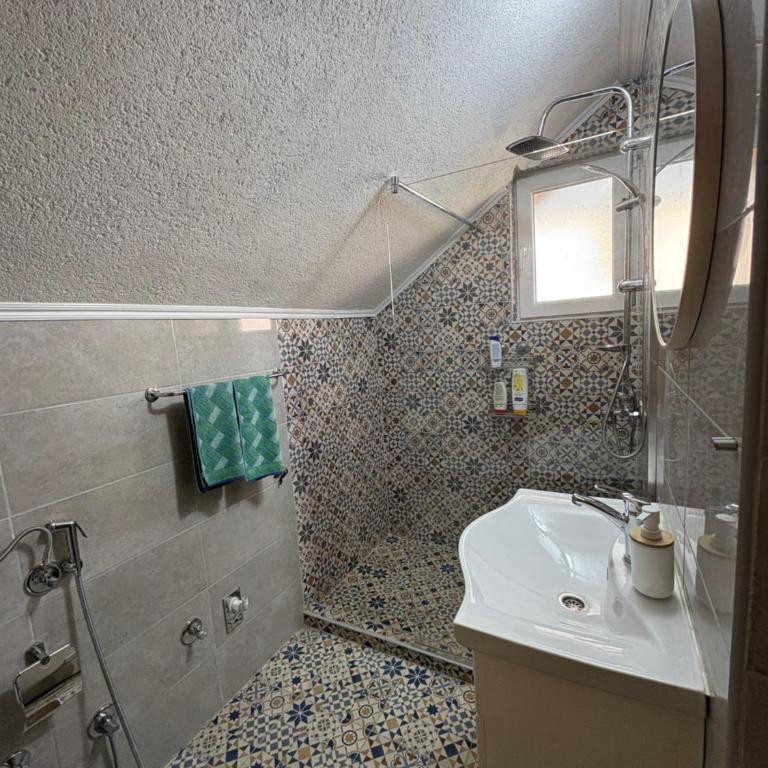 Urban Wing - Vacation Home - 8