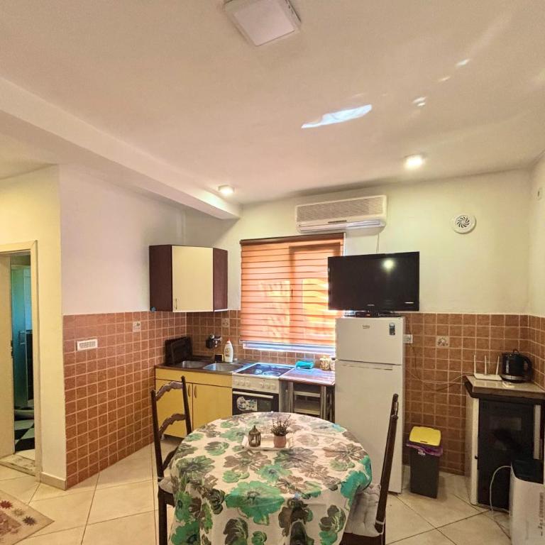 Apartments Djurovic - Economy Double Room - 6