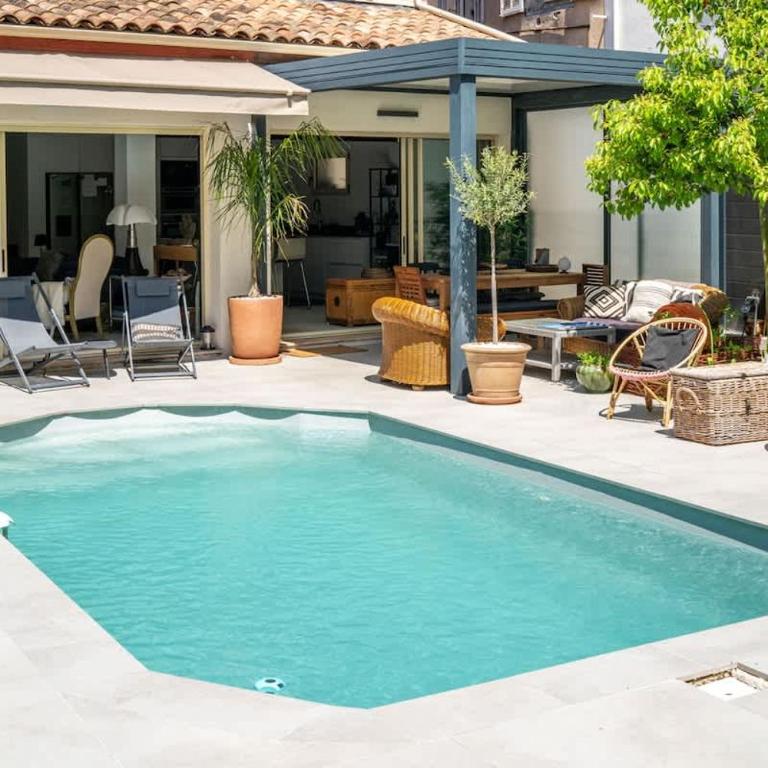 Maison de Ville avec Piscine & Jardin à 5 min de Cannes - Villa - 1