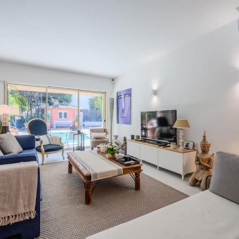 Maison de Ville avec Piscine & Jardin à 5 min de Cannes - Villa - 2