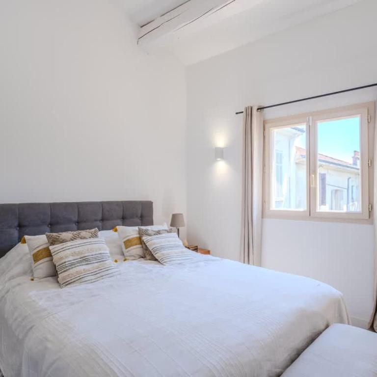 Maison de Ville avec Piscine & Jardin à 5 min de Cannes - Villa - 23
