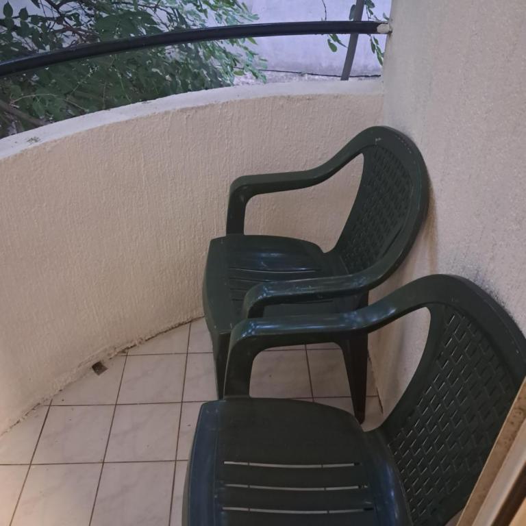 Quiet garden - One-Bedroom Apartment - 10