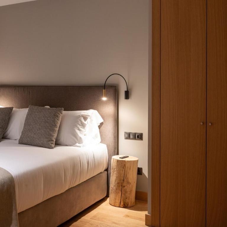 Luxury Mountain Stay in Andorra l A PIE DE DE LAS PISTAS DE ESQUÍ l Incluye Gimnasio Piscina y Sauna en el mismo edificio l by BonesVacances - Three-Bedroom Apartment - 10