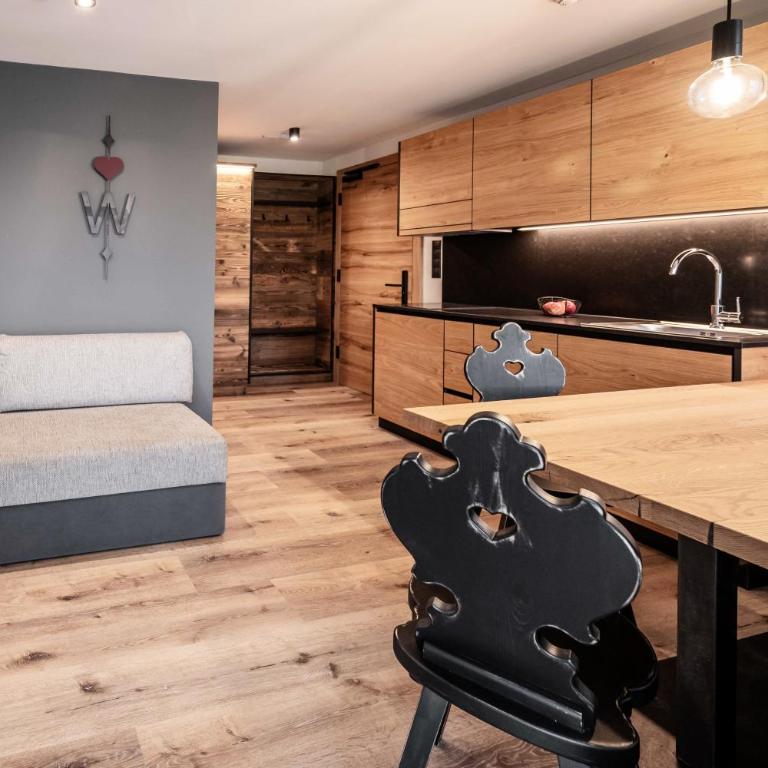 Appartements & Wellness Winkler - Appartamento con 2 Camere da Letto e con Vista Montagna - 1