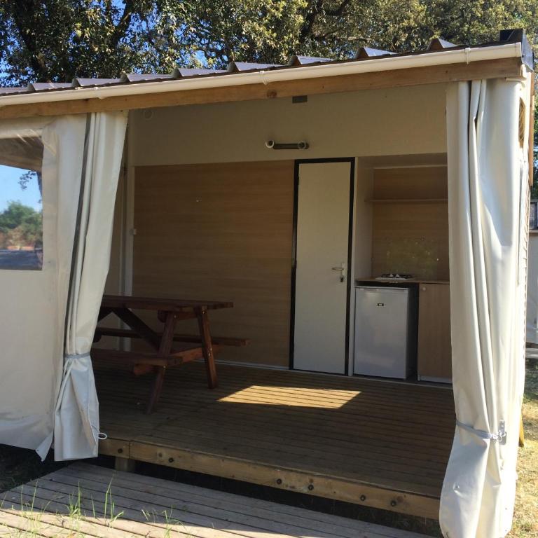 Camping Mussonville - Cabine en Bois - Emplacement - 3