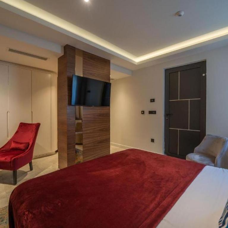 Boutique Hotel R Palazzo - Economy Double Room with Courtyard Entrance - 3