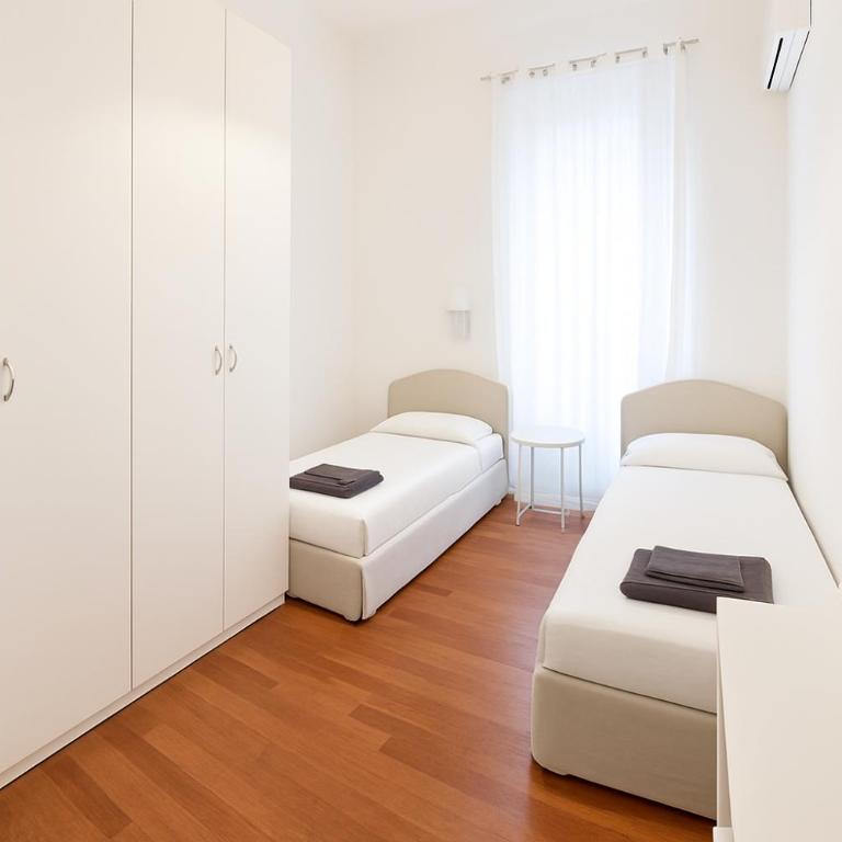 Casa Ozanam - quiet and spacious 6 beds - metro Lima Buenos Aires - Duomo 8 min - Appartamento con 2 Camere da Letto - 10