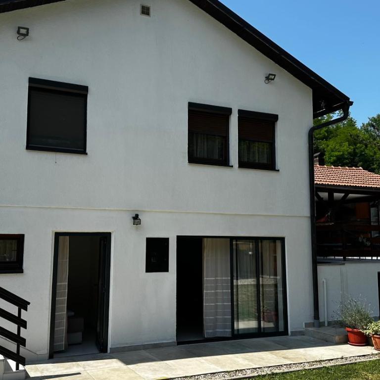 Holiday home with private pool ''Lux Banja Luka'' - Deluks Vila - 30