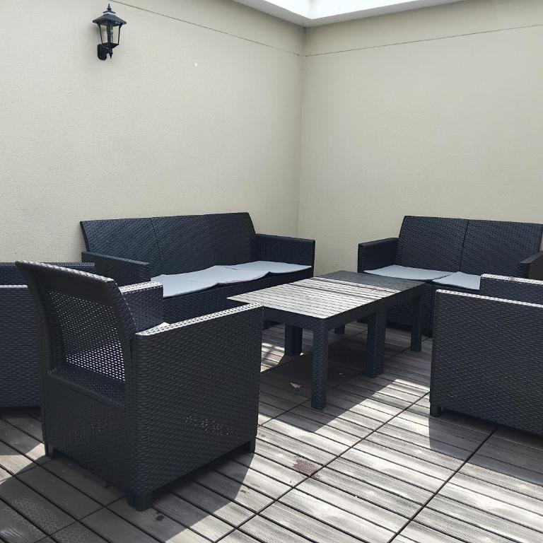 Appartement family terrasse 6-7pers proche Disney et gare - Two-Bedroom Apartment - 6