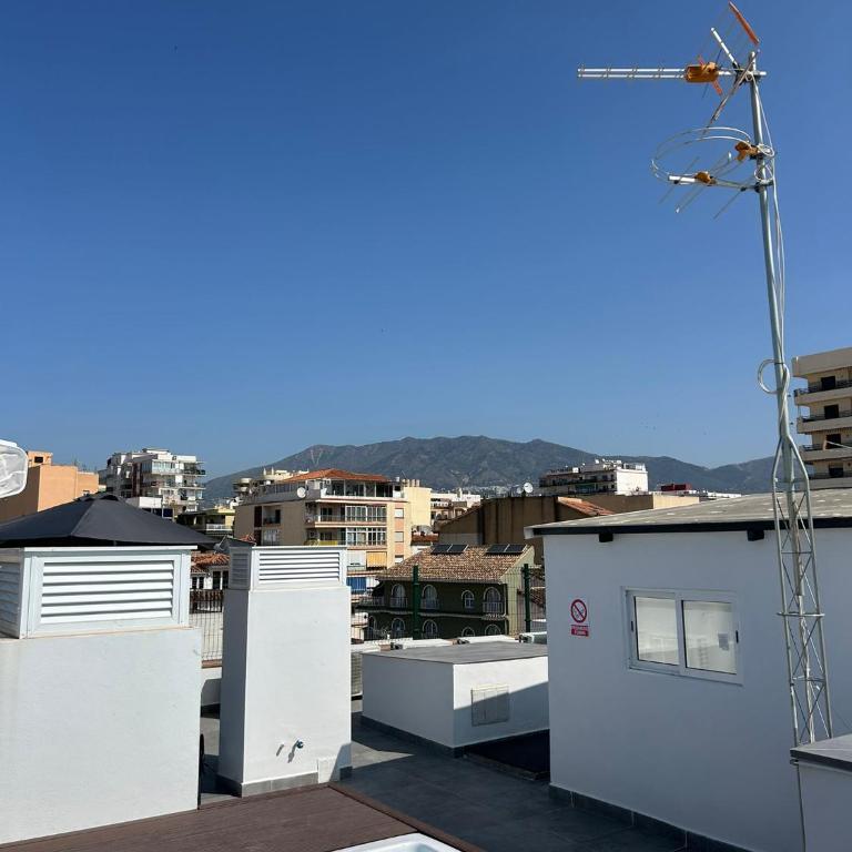 A top-floor modern apartment Located 100 meters from the beach - Apartamento de 2 dormitorios - 27