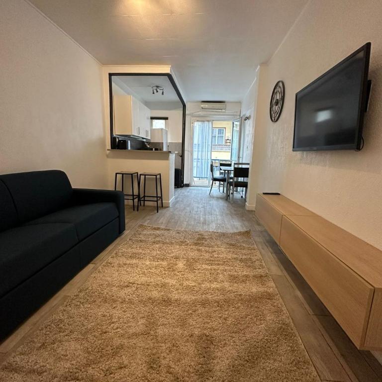 Studio cosy avec balcon - Tramway au pied, proche centre - Appartement 1 Chambre - 1