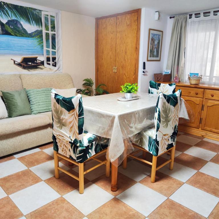 Escapada en Pareja con Jardín Privado - 100 m del Mar - Apartamento - Planta baja - 9