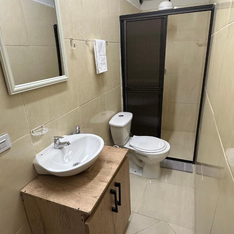 Coliving Casa Victoria - Habitación Deluxe - 1 cama grande - 3