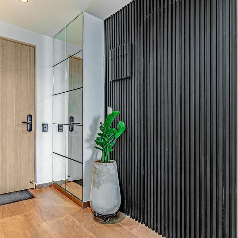 H405 Industrial Luxury Private Jacuzzi Views - Apartamento con vistas a la ciudad - 3