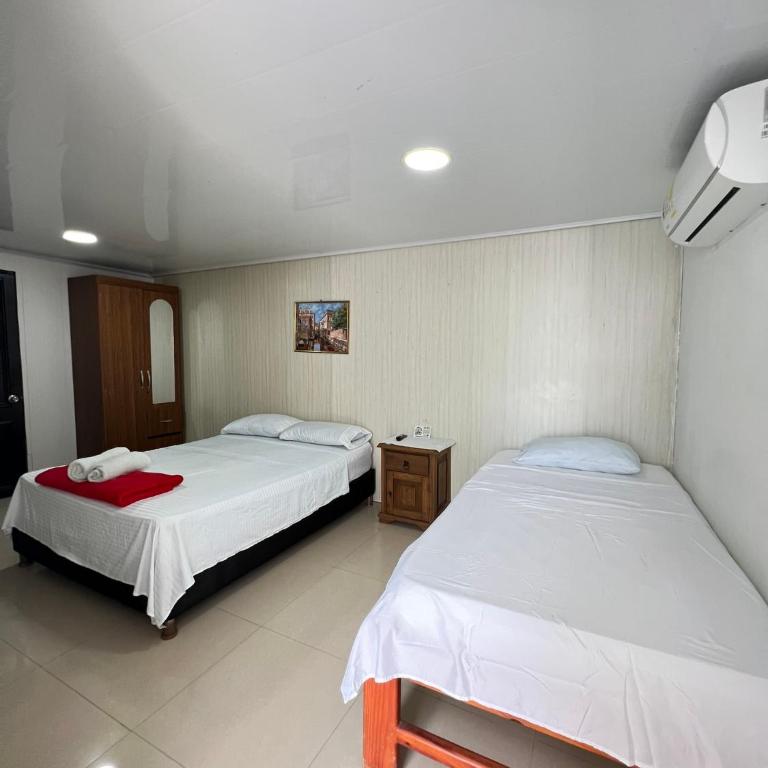 Tropical Dreams - Habitación Doble con baño privado - 2 camas - 8