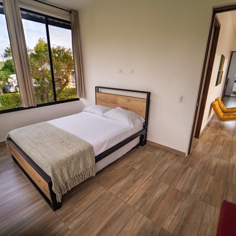 house, farm or villa in Pereira, Colombia - Villa - 2