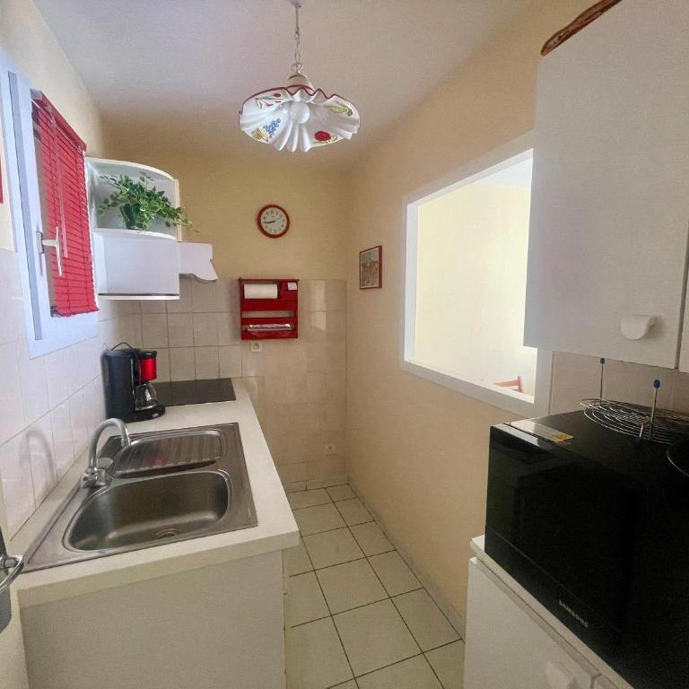 Charmant T2 avec Garage, Balcon Sud, à 250m Plage et 350m Marché Arago - FR-1-92-575 - Apartment (4 Adults) - 7