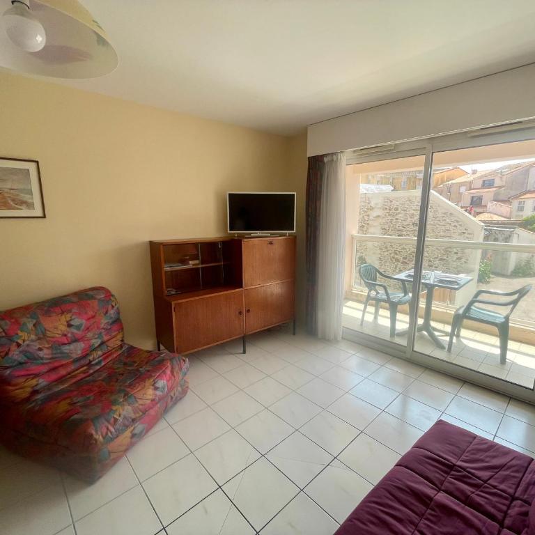 Charmant T2 avec Garage, Balcon Sud, à 250m Plage et 350m Marché Arago - FR-1-92-575 - Apartment (4 Adults) - 8