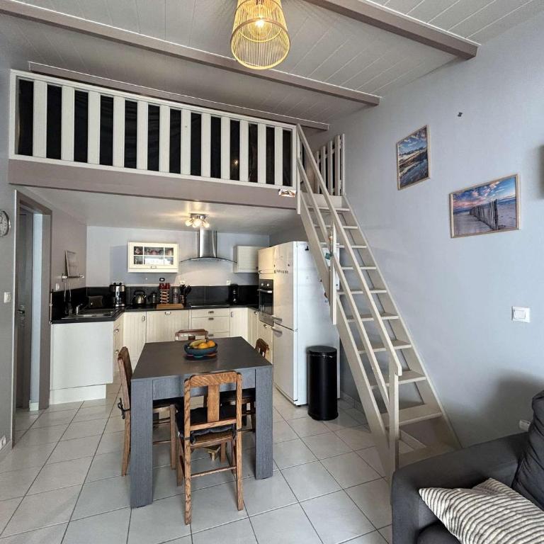 Maison confortable à 300m de l'océan avec terrasse et parking privatif - FR-1-224C-353 - Ferienhaus - 2