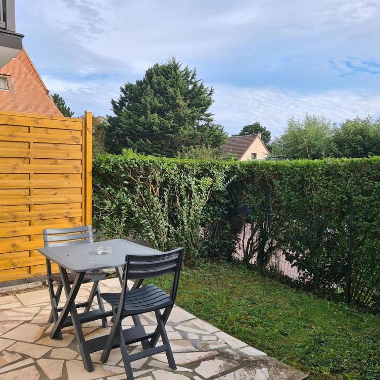 Cabourg - Jardin et terrasse proche de la plage - Studio with Garden View - 25