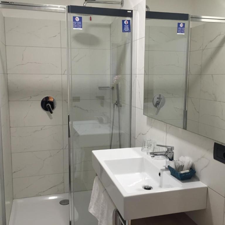 Tourist Hotel - Chambre Double - 1