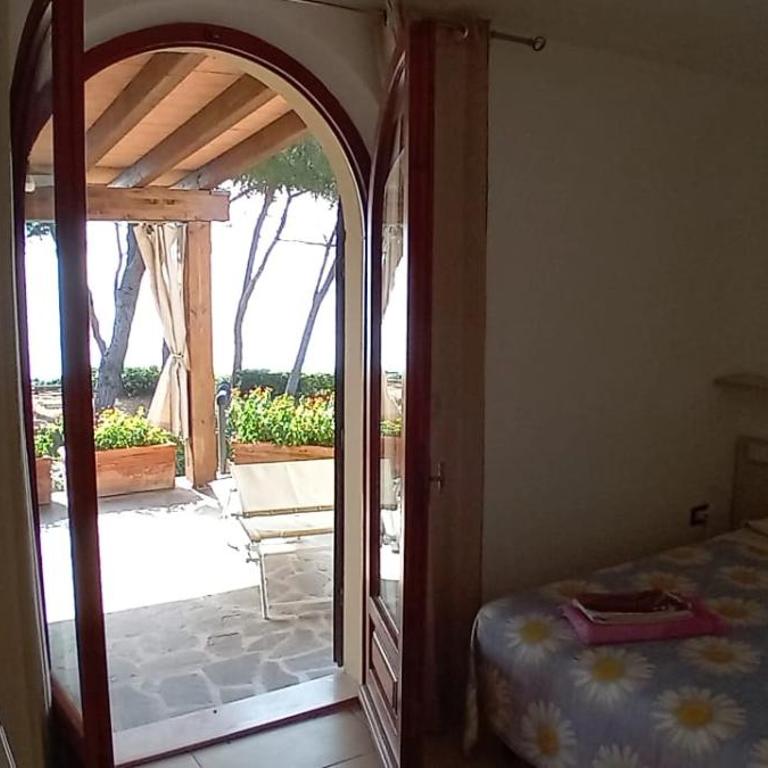 INCANTEVOLE VILLINO SUL MARE con accesso diretto alla spiaggia, posto auto e aria condizionata! - Casa Vacanze - 2