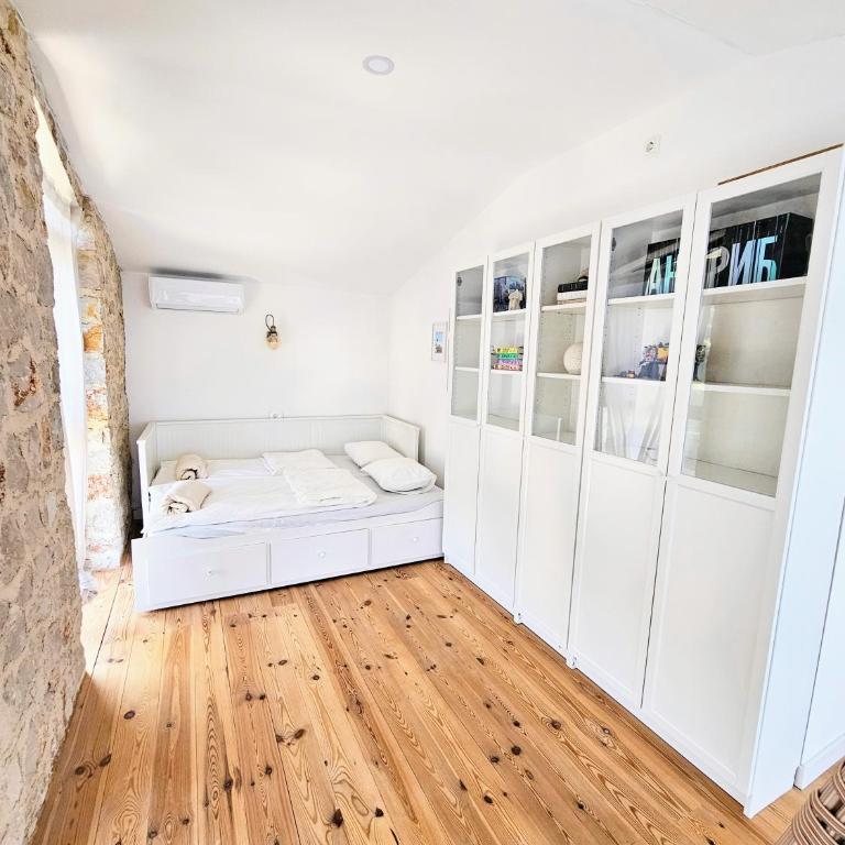 Stone Villa at the Vrelo - Four-Bedroom House - 7