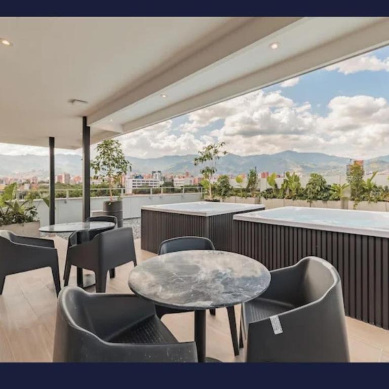 NEW Studio 38 mt in Laureles, AC, Jacuzzis, 1 Queen Bed & 1 sofabed - One-Bedroom Apartment - 3