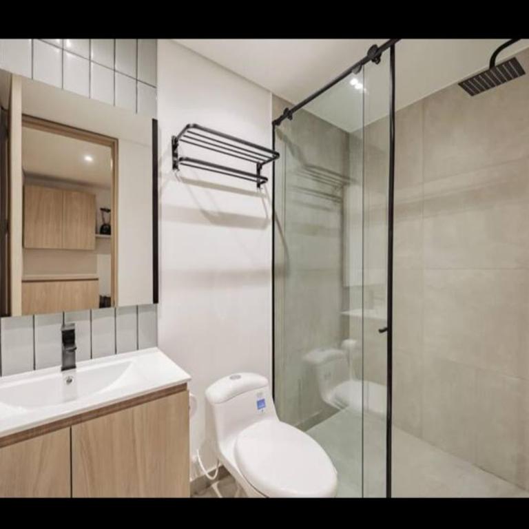 NEW Studio 38 mt in Laureles, AC, Jacuzzis, 1 Queen Bed & 1 sofabed - One-Bedroom Apartment - 4