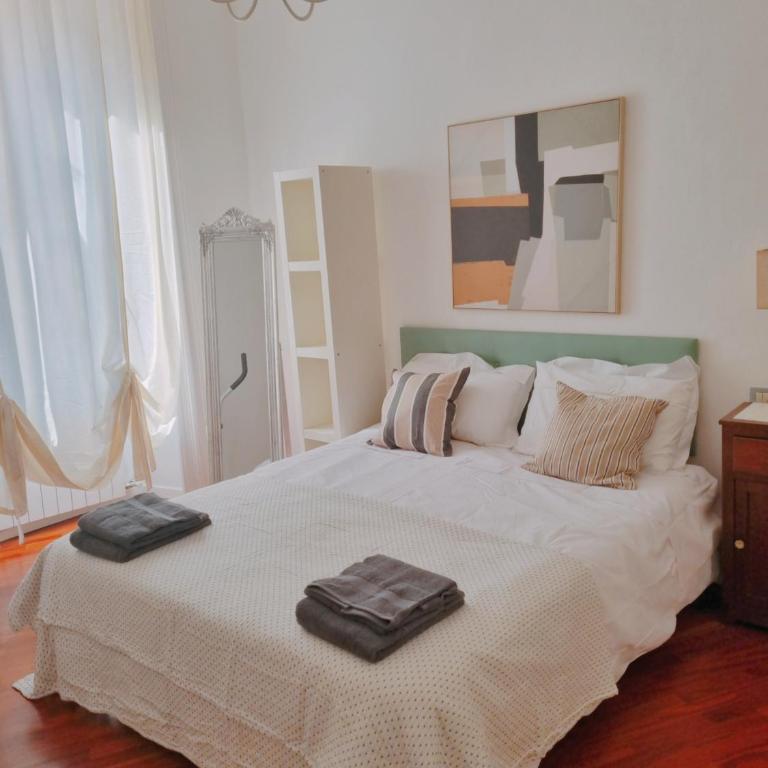 Casa Ozanam - quiet and spacious 6 beds - metro Lima Buenos Aires - Duomo 8 min - Appartamento con 2 Camere da Letto - 8