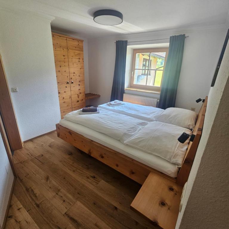 Landhotel Lacknerhof - Familienzimmer mit Gartenblick - 5