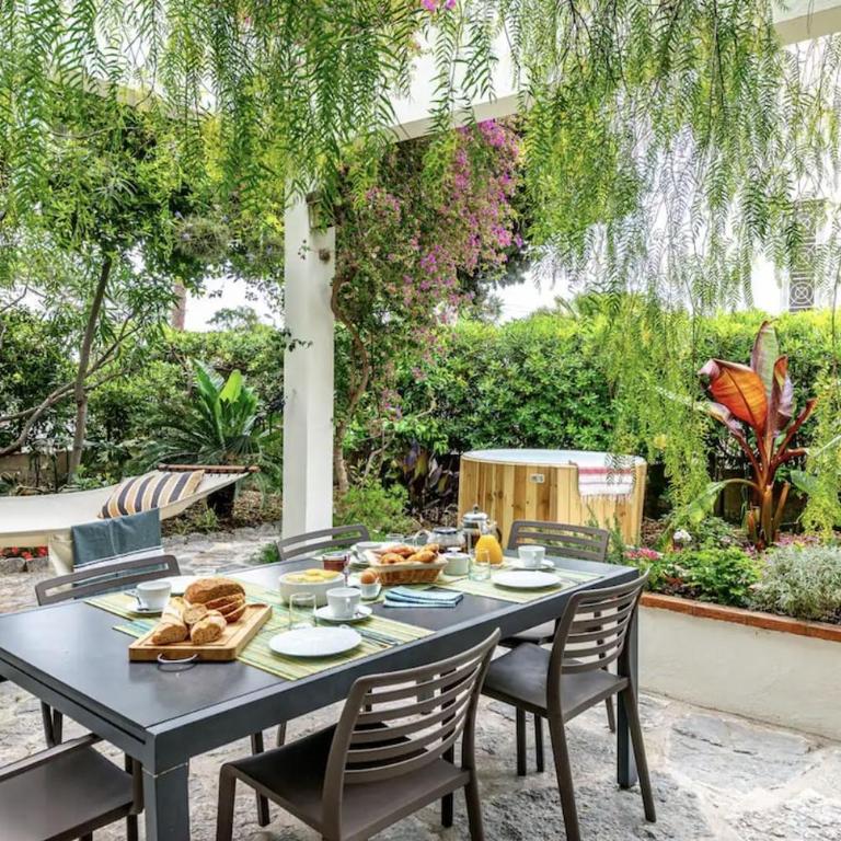 Magical Villa with Secluded Garden - Beach, Port & Centre - Villa 3 Chambres - 10