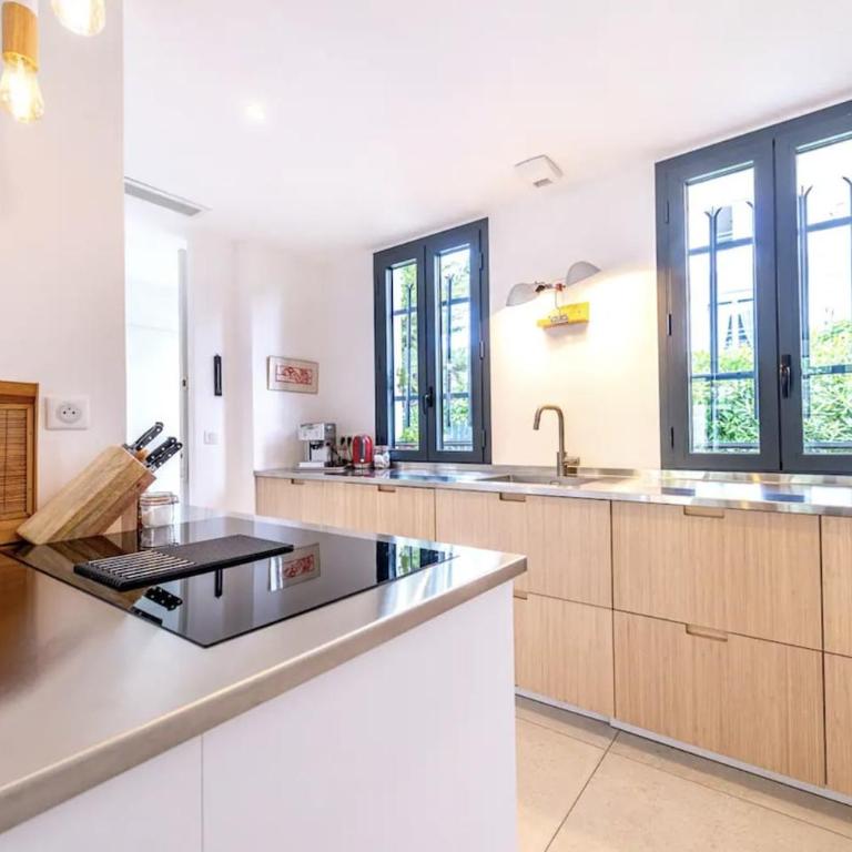 Magical Villa with Secluded Garden - Beach, Port & Centre - Villa 3 Chambres - 18