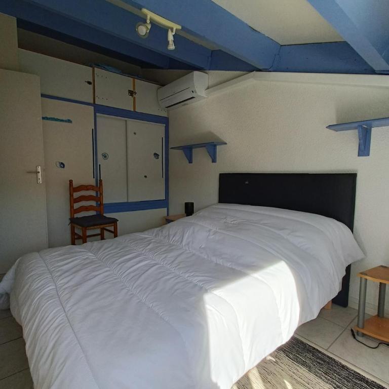 Maison climatisée au bord de l'étang de Thau - résidence avec piscine - Appartement 2 Chambres avec Balcon et Terrasse - 13