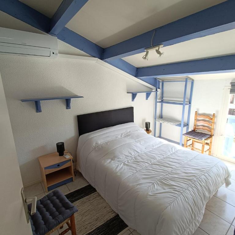 Maison climatisée au bord de l'étang de Thau - résidence avec piscine - Appartement 2 Chambres avec Balcon et Terrasse - 14