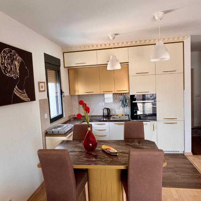 Lovely Modern LUX flat near to the center - One-Bedroom Apartment - 1