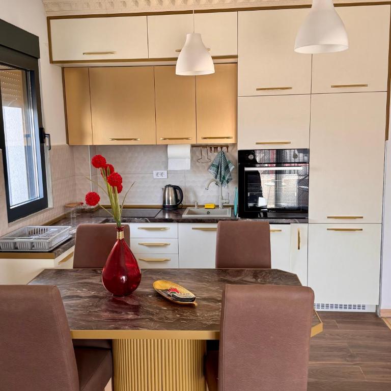 Lovely Modern LUX flat near to the center - One-Bedroom Apartment - 2