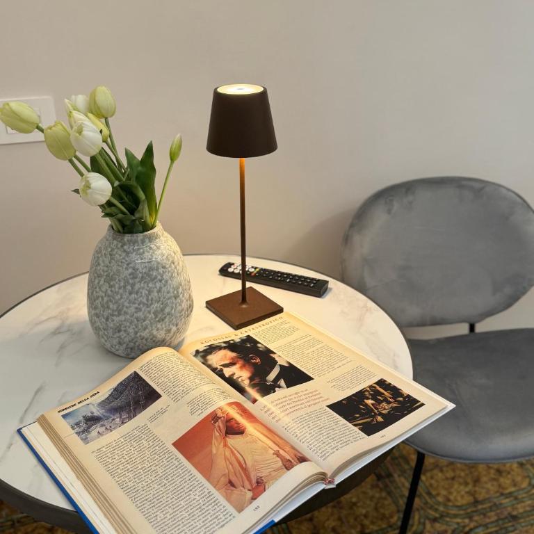 Suite 41 - Camera Matrimoniale con Bagno Privato Esterno - 2