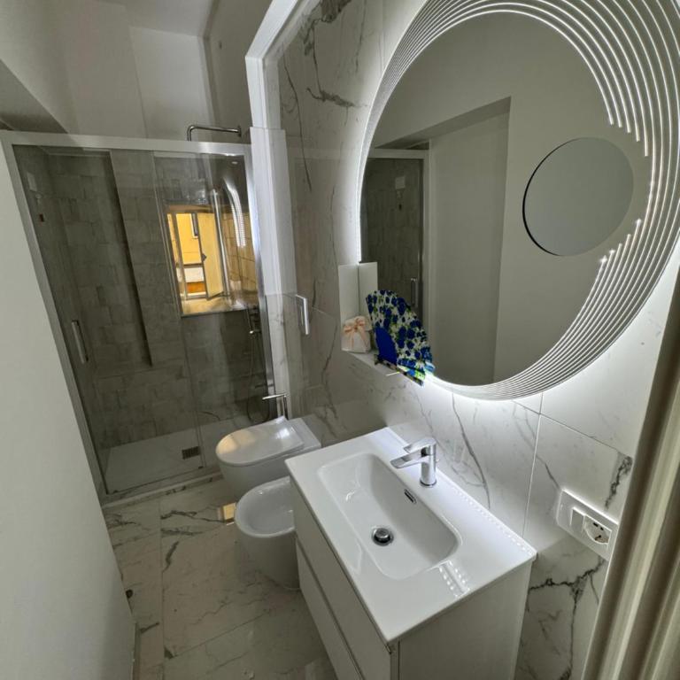 Suite 41 - Camera Matrimoniale con Bagno Privato Esterno - 3