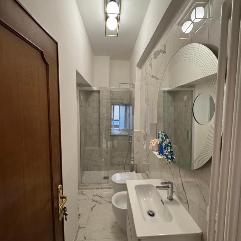 Suite 41 - Camera Matrimoniale con Bagno Privato Esterno - 7
