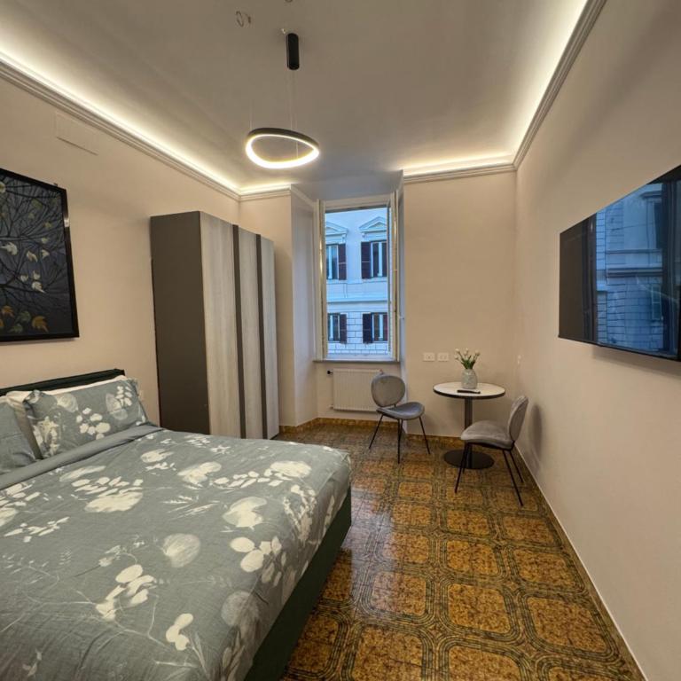 Suite 41 - Camera Matrimoniale con Bagno Privato Esterno - 11